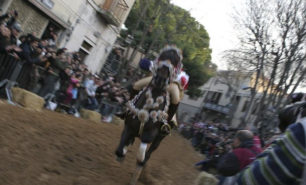 Il 20 Febbraio la conferenza stampa per la presentazione di un monitoraggio sulla Sartiglia Il 20 Febbraio la conferenza stampa per la presentazione di un monitoraggio sulla Sartiglia