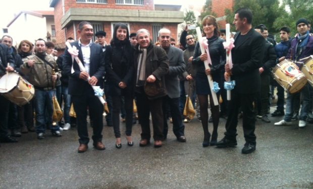 Con la consegna dei ceri benedetti il via ufficiale alla Sartiglia 2013