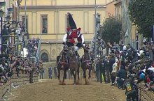 Online le immagini delle pariglie della Sartiglia dei Falegnami