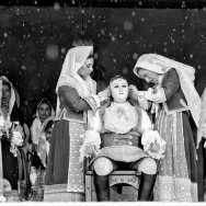 vincitore 2° premio categoria Bianco Nero - Pioggia o neve la Sartiglia s'ha da fare di Cristiana Verazza